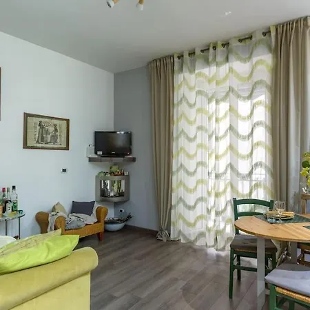 Casabarina Live In The Center Of Apartment *